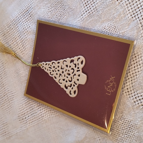 Lenox Tree Ornament - Picture 9 of 10